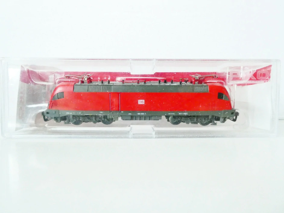 TT PIKO 47410 Elektrická lokomotiva Taurus 182 025-7 DB OSVĚTLENÁ TOP STAV NEPOUŽITÁ v orig. krabičce s návodem / NOVÉ