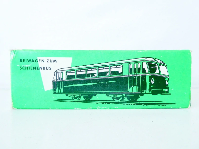 H0 MÄRKLIN 4018 Přídavný vůz k motorové soupravě  VT 75 - 2. tř. VB 142 071 DB OSVĚTLENÝ PĚKNÝ STAV v orig. krabičce