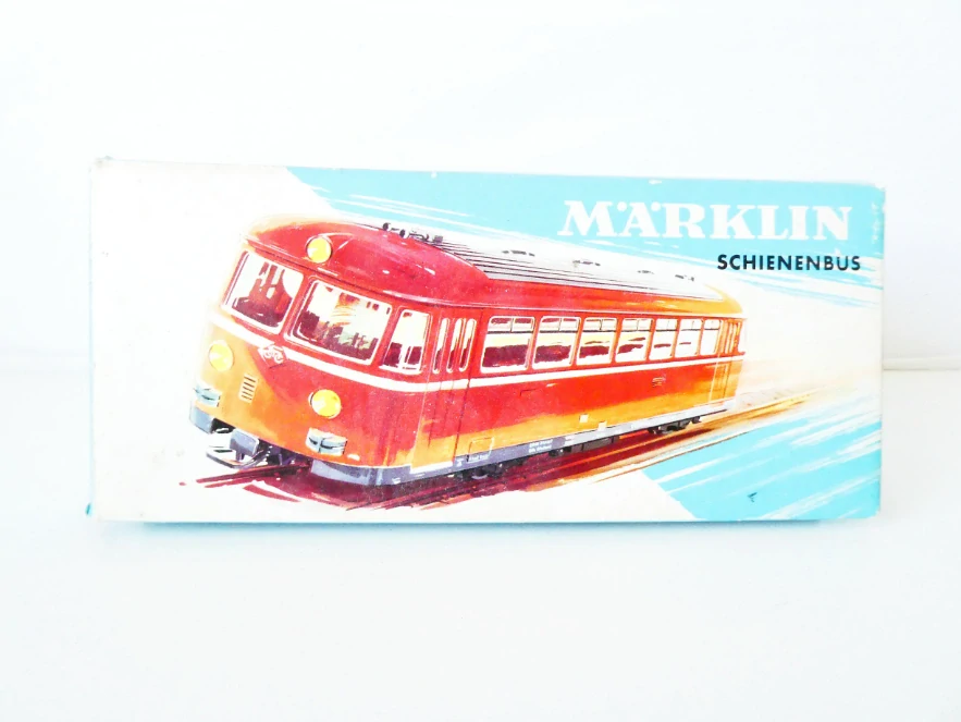 H0 MÄRKLIN 3016 Motorový vůz VT 95 DB OSVĚTLENÝ PĚKNÝ STAV v orig. krabičce