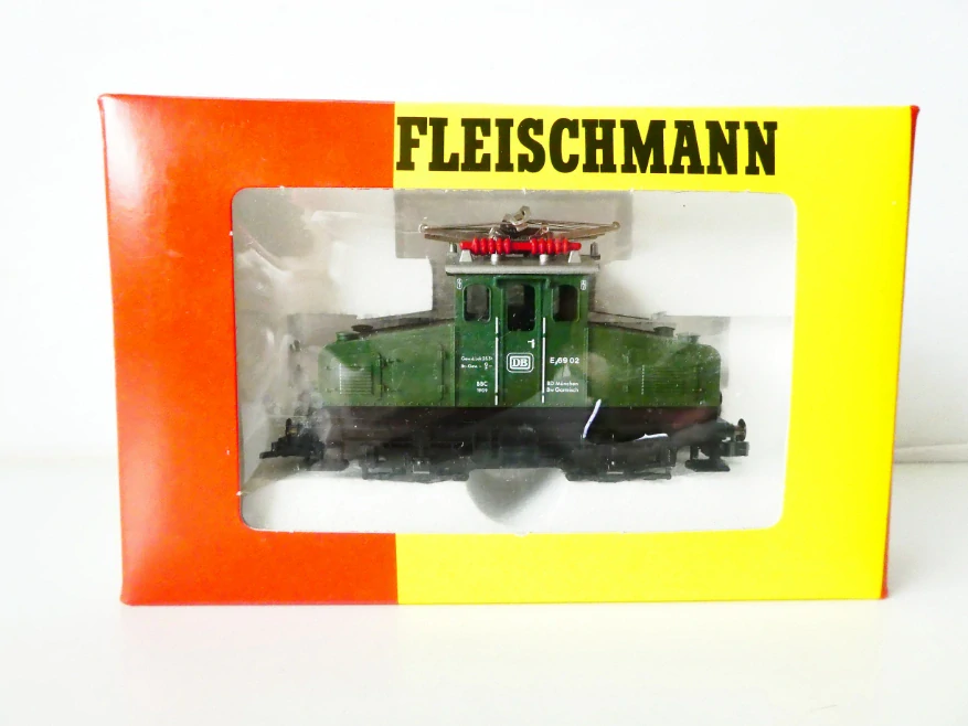 H0 Fleischmann 4300 Elektrická lokomotiva E69 02 DB TOP STAV NEPOUŽITÁ v orig. krabičce s návodem NOVÁ