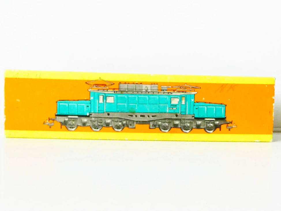 TT BTTB Elektrická lokomotiva BR 254 065-6 DR OSVĚTLENÁ TOP STAV v origilnální krabičce s návodem