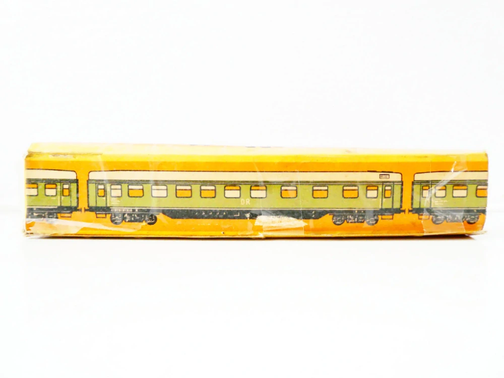 TT ZEUKE Osobní vůz 1. a 2. tř. DR v krabičce