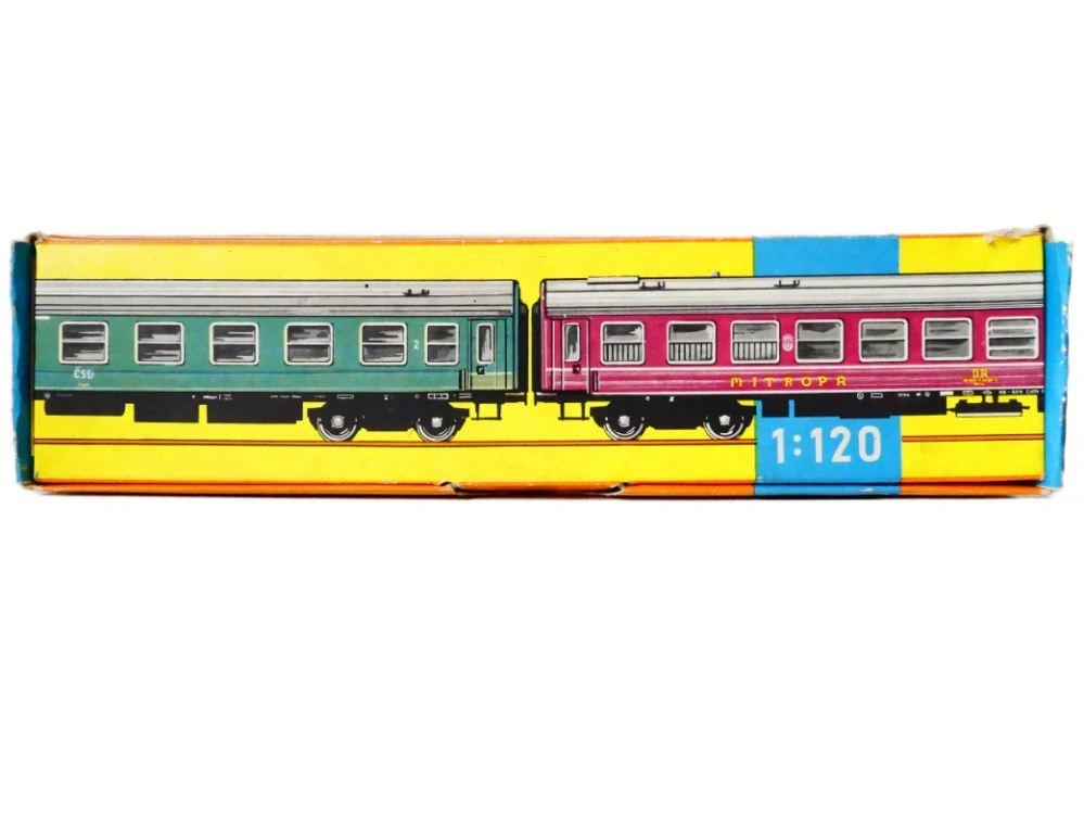 TT ZEUKE Osobní vůz 2. tř. 252-338 stříbrný DR