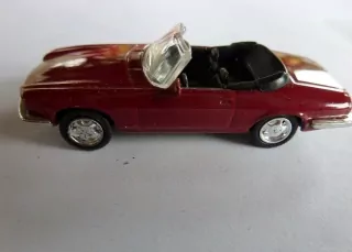 H0 Osobní automobil BMW Cabriolet
