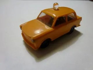 H0 Osobní automobil Trabant s výstražným světlem