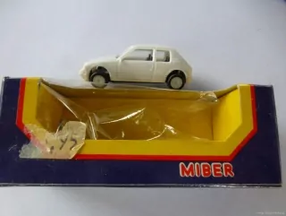 H0 Osobní automobil Peugeot 205 GTI - MIBER WEST GERMANY - v krabičce 