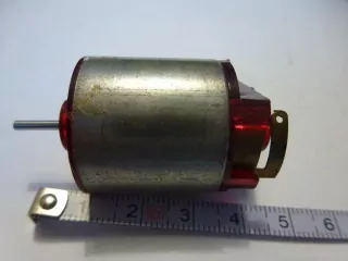 H0 - Motor do lokomotivy