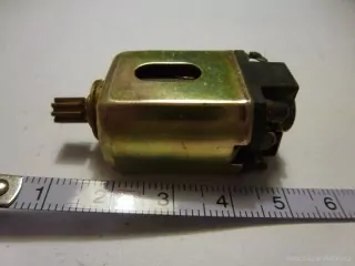 H0 - Motor do lokomotivy
