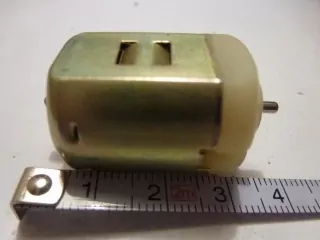 H0 - Motor do lokomotivy