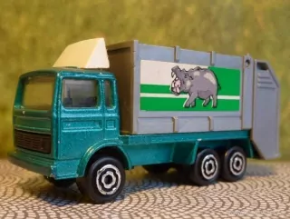 Nákladní automobil na přepravu zvířat Majorette 1:100