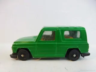 Dodávka zelená 6 x 2,5 x 2 cm New-Ray
