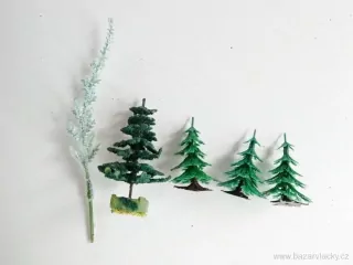 Strom jehličnatý 4 ks a keř 1 ks ( stromky 4,5 - 7 cm, keř 11 cm )