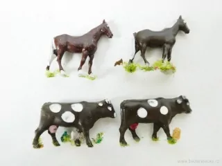 H0 SET 4 ks Figurky - 2x kůň a 2x kráva