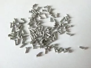SET 50 ks Mini nýtek délka 4 mm