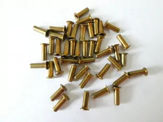SET 42 ks Nýtek délka 9,5 mm, průměr 3 mm