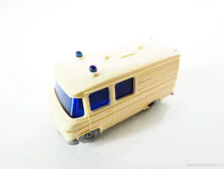 N Automobil Mercedes Benz Transporter bílý s majáky TOP STAV