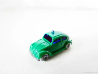 N Osobní automobil VW 1300 BROUK zelený s majákem TOP STAV