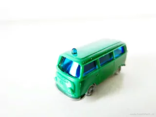 N Automobil VW Transporter zelený s majákem TOP STAV