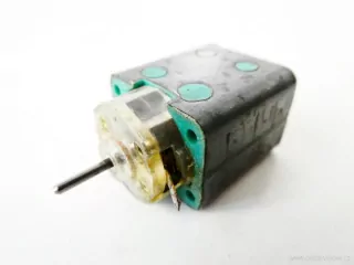 Motor do lokomotivy