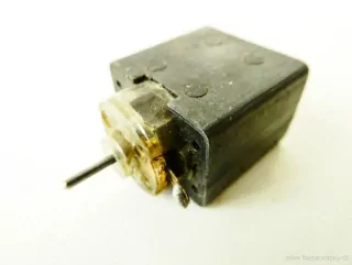 Motor do lokomotivy