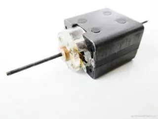 Motor do lokomotivy