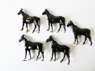 H0 SET 5 ks Figurky - Kůň