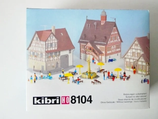  H0 Kibri 8104 - Stavebnice - Prvky pro výzdobu náměstí