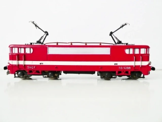 H0 JOUEF 8331 Elektrická lokomotiva BB 9288 SNCF OSVĚTLENÁ TOP STAV NEPOUŽÍVANÁ v krabičce