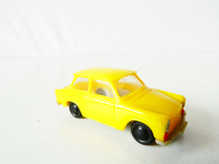H0 Osobní automobil TRABANT 601 žlutý