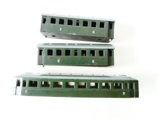 H0 PIKO SET 3 ks Náhradní kastle k osobním vozům ANTIK (2x 2-osý 3. tř., 1x 4-osý 2. a 3. tř.)