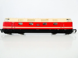 H0 GÜTZOLD Dieselová lokomotiva BR 118 142-9 DR PĚKNÝ STAV