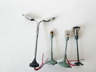 H0 MIX SET 4 ks Pouliční lampa (6,5 - 8 cm)