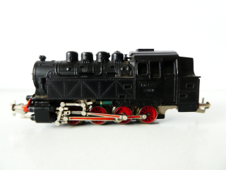 TT ZEUKE Parní lokomotiva BR 81 013 DR PĚKNÝ STAV