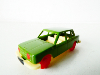 H0 Osobní automobil Wartburg zelený