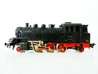 H0 GÜTZOLD Parní lokomotiva BR 64 282 DR PĚKNÝ STAV