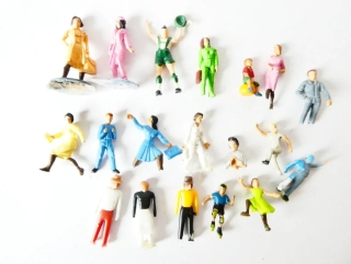 H0 Figurky - SET 19 ks - Cestující