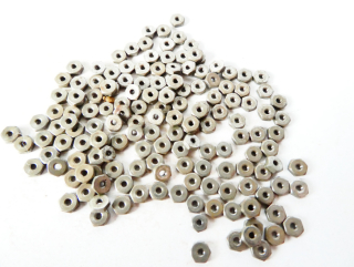 SET 100 ks Mini matička - průměr 3,5 mm, vnitřní průměr cca 1,1 mm