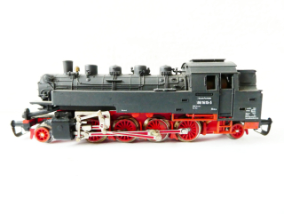 TT BTTB Parní lokomotiva BR 86 1615-3 DR OSVĚTLENÁ  PĚKNÝ STAV v krabičce