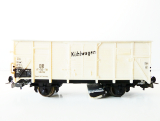 H0 PIKO Chladírenský vůz Kühlwagen 17-52-70 se závěsem na čištění kolejí DR PĚKNÝ STAV