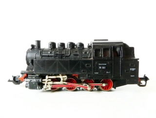 TT ZEUKE Parní lokomotiva BR 81 001 DR PĚKNÝ STAV