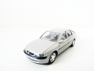 H0 HERPA Osobní automobil OPEL VECTRA šedý PĚKNÝ STAV