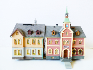 TT/H0 VERO Radnice a městský dům (spojeno)