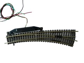 TT PILZ/TILLIG 83361 Výhybka oblouková pravá 15°/30° (R310/R631) s elektrickým přestavníkem PĚKNÝ STAV