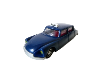 H0 Osobní automobil TAXI modrý Ferrero PĚKNÝ STAV