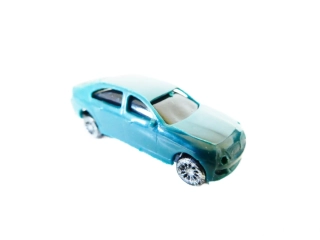 TT Osobní automobil zelený s el. kabelem