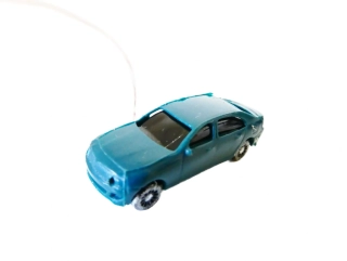 TT Osobní automobil zelený s el. kabelem