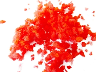 Molitanová drť hrubší - tmavě růžová 1 g