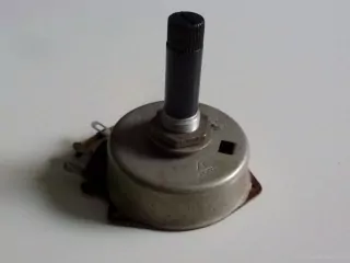 TT - H0 Spínač